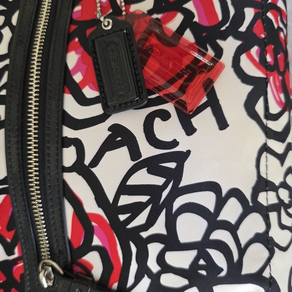 Coach Y2K Poppy Daisy Floral Graffiti Nylon Backpack - Picture 11 of 15